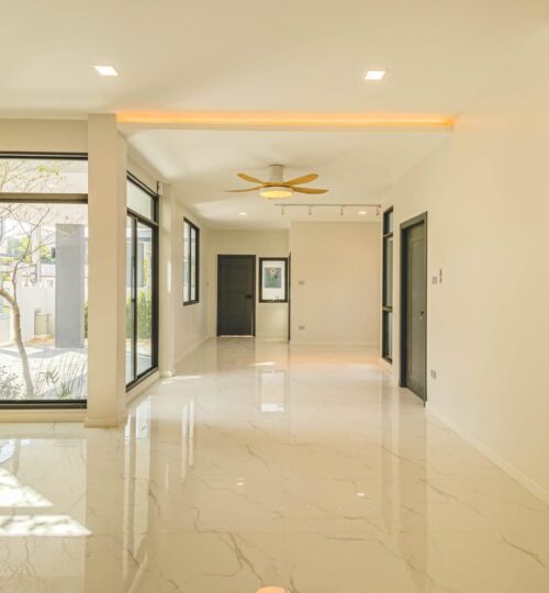 Modern Minimalist Style Home