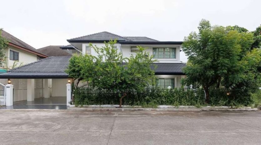 Luxury Single-Detached House for Sale