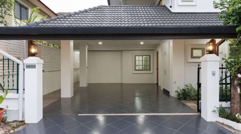 Luxury Single-Detached House for Sale