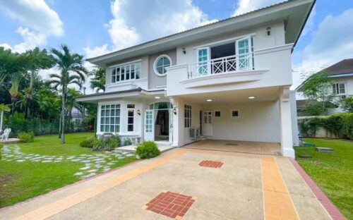 3-Bedroom House for Rent with Garden at Land and House San Sai, Chiang Mai