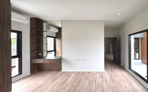 4 Bedrooms Modern Pool Villa for sale at Hang Dong, Chiang Mai