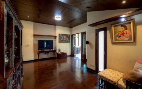 6 Bedrooms Luxury Home for Sale by Ping River – Special Price Reduction, Hang Dong, Chiang Mai
