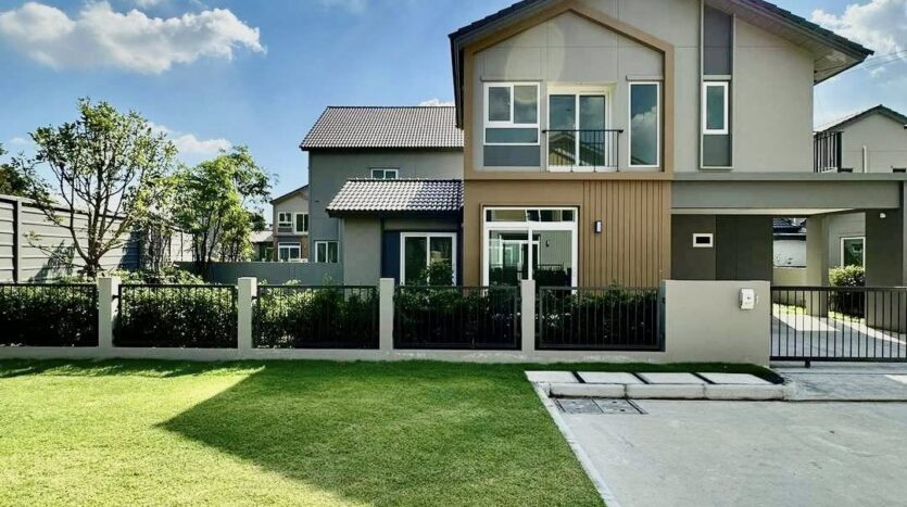 🏠Nice House For sale‼️ in Anasiri Payap, large land! corner, best location in whole moobaan ! American Country style, near the American Consulate! Location! location! location❗️