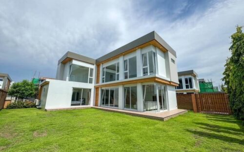 4-Bedroom Pool Villa for Rent in San Kamphaeng – 57,000 THB/Month